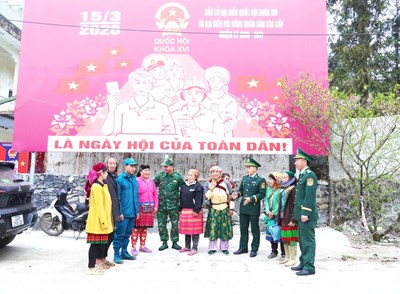 Gallery - 	Bộ đội Biên phòng tỉnh Tuyên Quang giữ vững biên cương